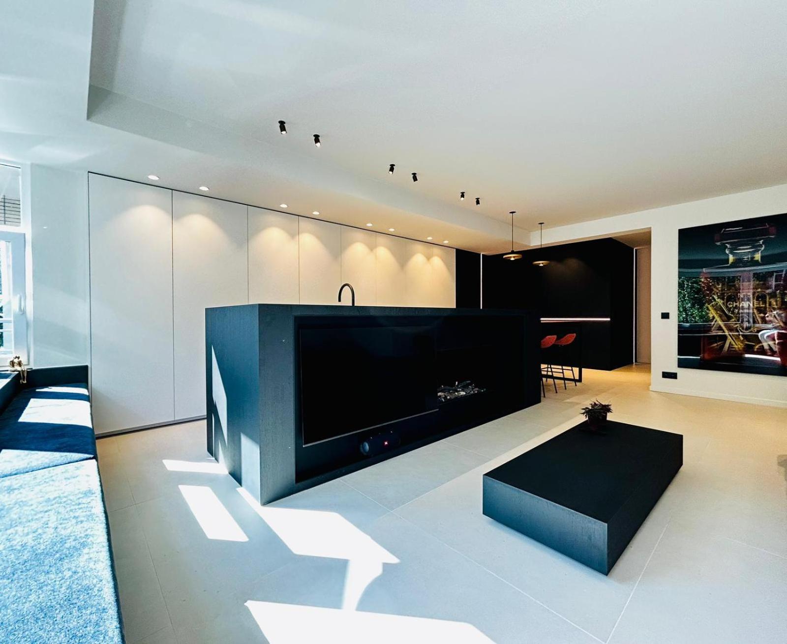 Serenity 1201 * Ostend